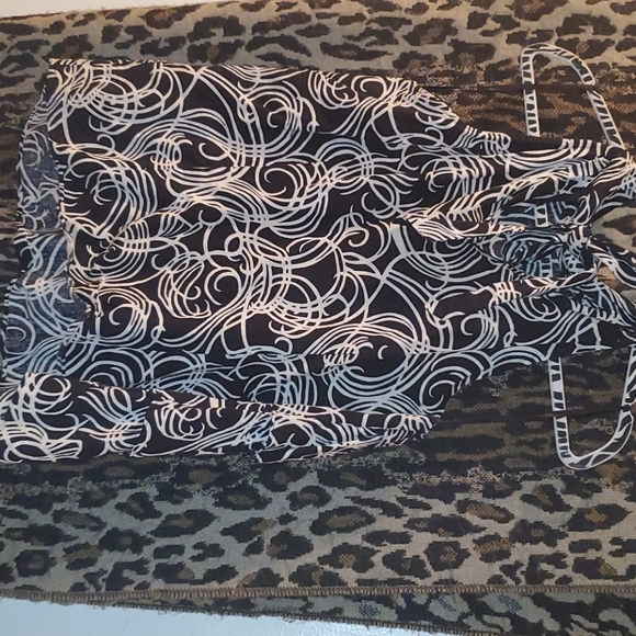 Black and white printed blouse - Picture 2 of 2